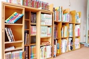 遊び道具・本棚紹介2